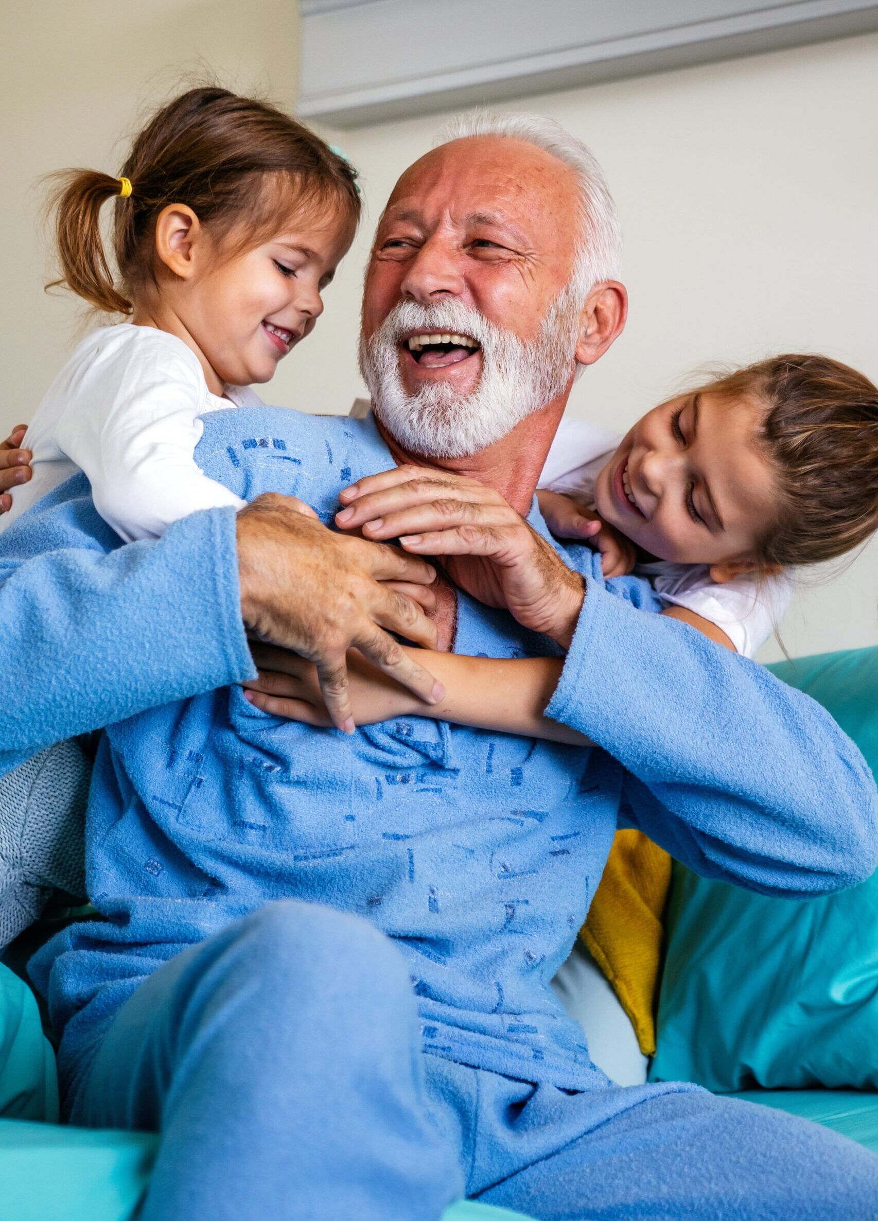 Canada Dental Care Plan (CDCP) 2 happy grandfather and his grandchildren laughing a 2023 11 27 05 21 57 utc min scaled e1717150259481